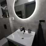 아파트 Tiny House Utulno 트로야노비체