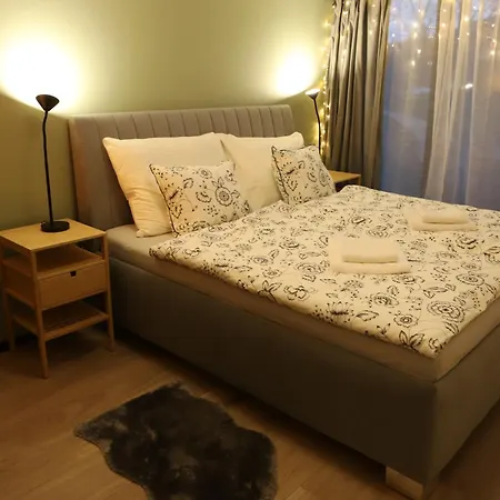 Tiny House Utulno アパート
