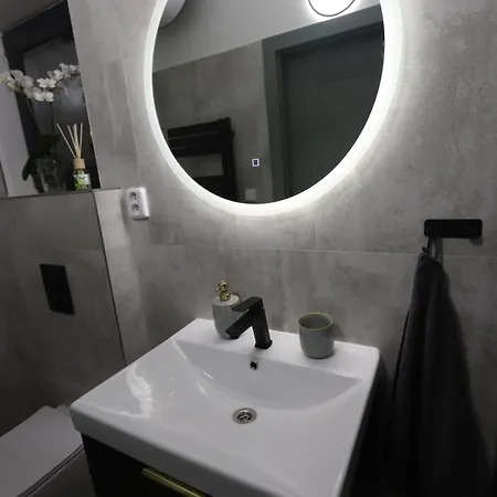 아파트 Tiny House Utulno 트로야노비체