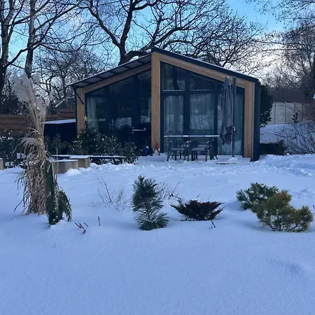 Tiny House Utulno טרויאנוביצה